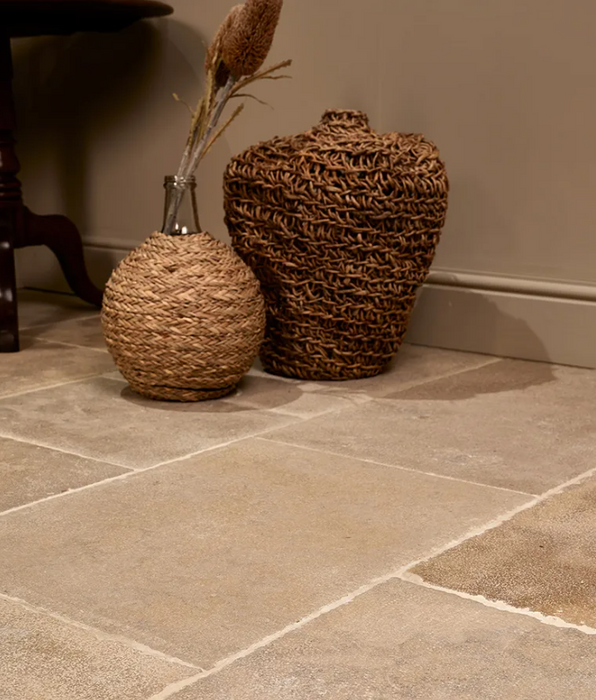 Touraine Limestone Seasoned