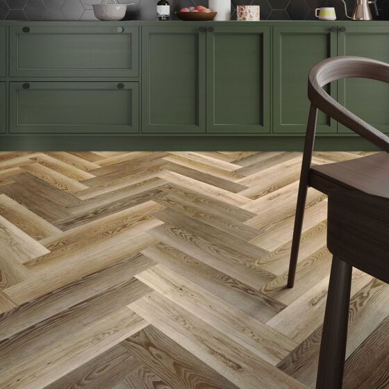 ClickLux Golden Oak Herringbone - 2.22m2 per pack