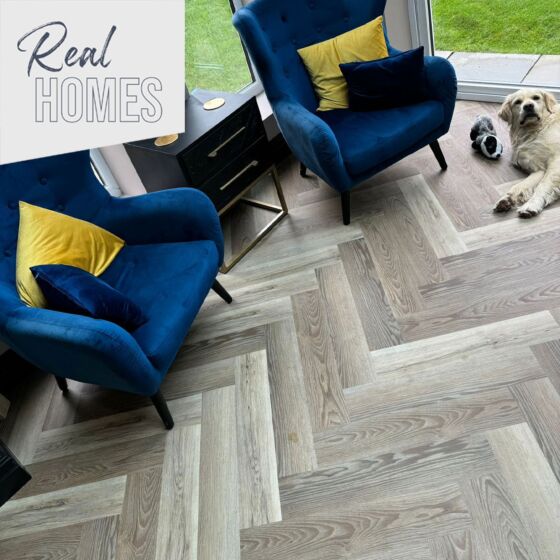 ClickLux Golden Oak Herringbone  - 2.22m2 per pack