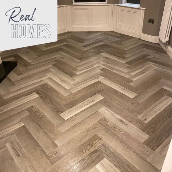 ClickLux Golden Oak Herringbone  - 2.22m2 per pack