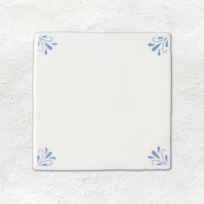 Country Delft Field Tile