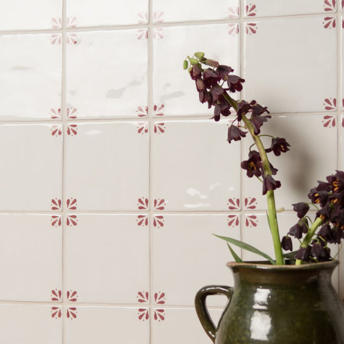 Country Delft Field Tile