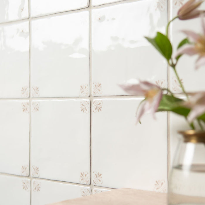 Country Delft Field Tile
