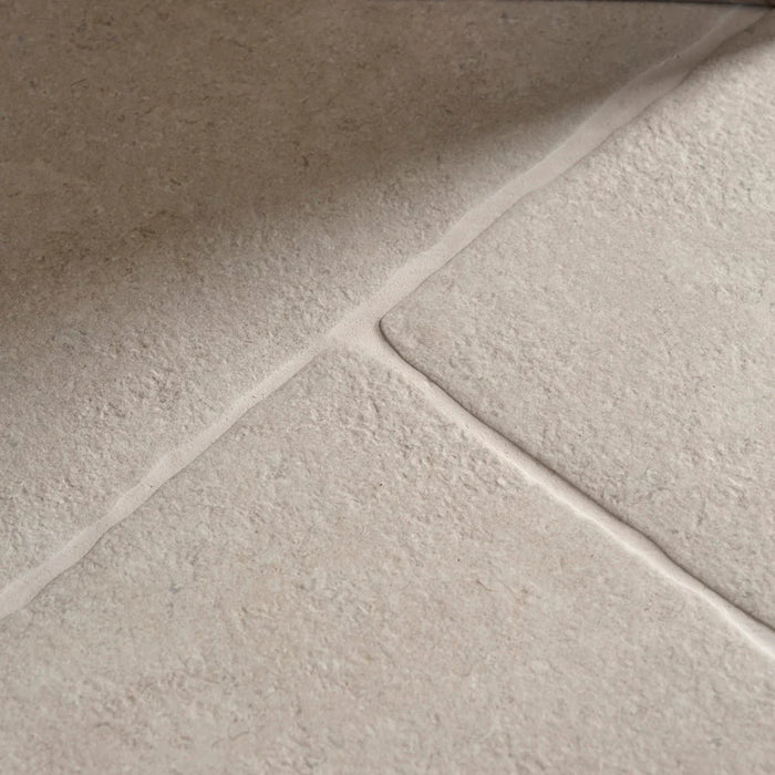 Wychwood Claire Porcelain Matt